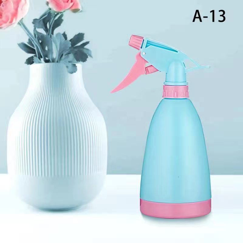 Manufacturer's direct supply Huafeng A-13 candy color spray bottle 500ml gardening spray bottle hand button convenient sprayer