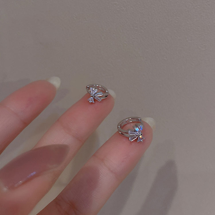 Sunburst Sparkling Diamond Bow Earrings For Women Elegant Design_voghion.com