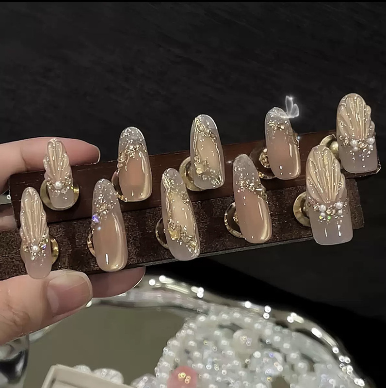 [My Loulan] Purely Handmade Wearable Nails, High-End, Accessible Luxury, White Cat-Eye Boutique Nail Patches