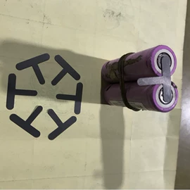 电池配件;焊片;库存元器件