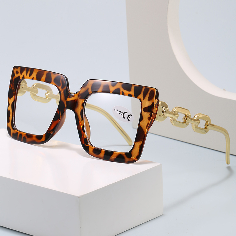 Cross-Border Square Chain Reading Glasses for Middle-Aged and Elderly People, Large Frame European and American Reading Glasses for Men and Women, Decorative Personalized Reading Glasses Cross-Border Square Chain Reading Glasses for Middle-Aged and Elderly People, Large Frame European and American Reading Glasses for Men and Women, Decorative Personalized Reading Glasses