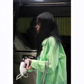 鞠婧祎早秋同款宽松慵懒风绿色条纹衬衫设计感小众毛边薄款外套女