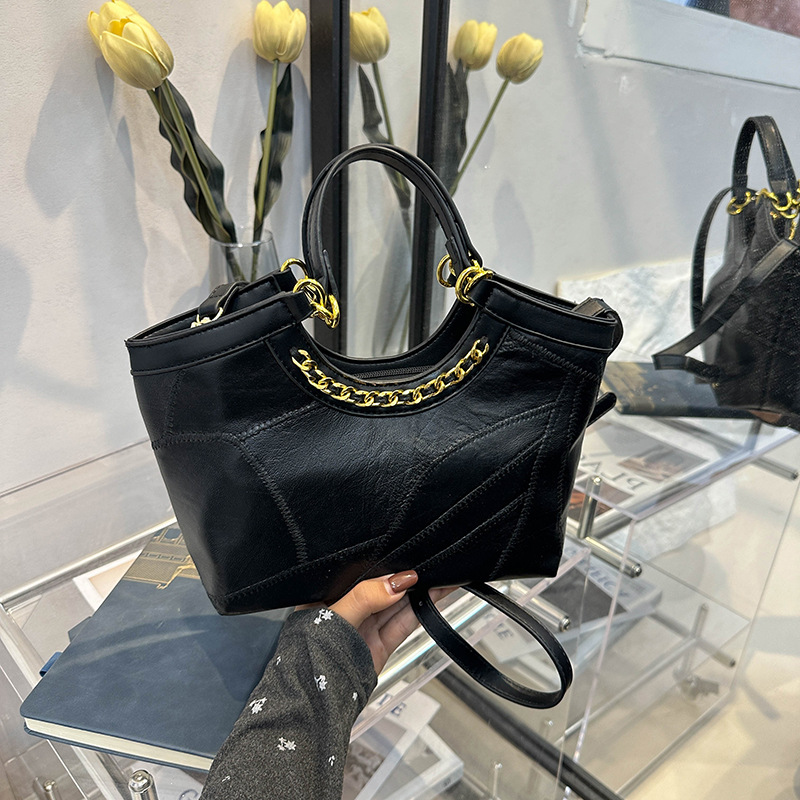 手提包女士包包潮时尚个性拼接链条装饰手提包OL气质通勤风通勤包
