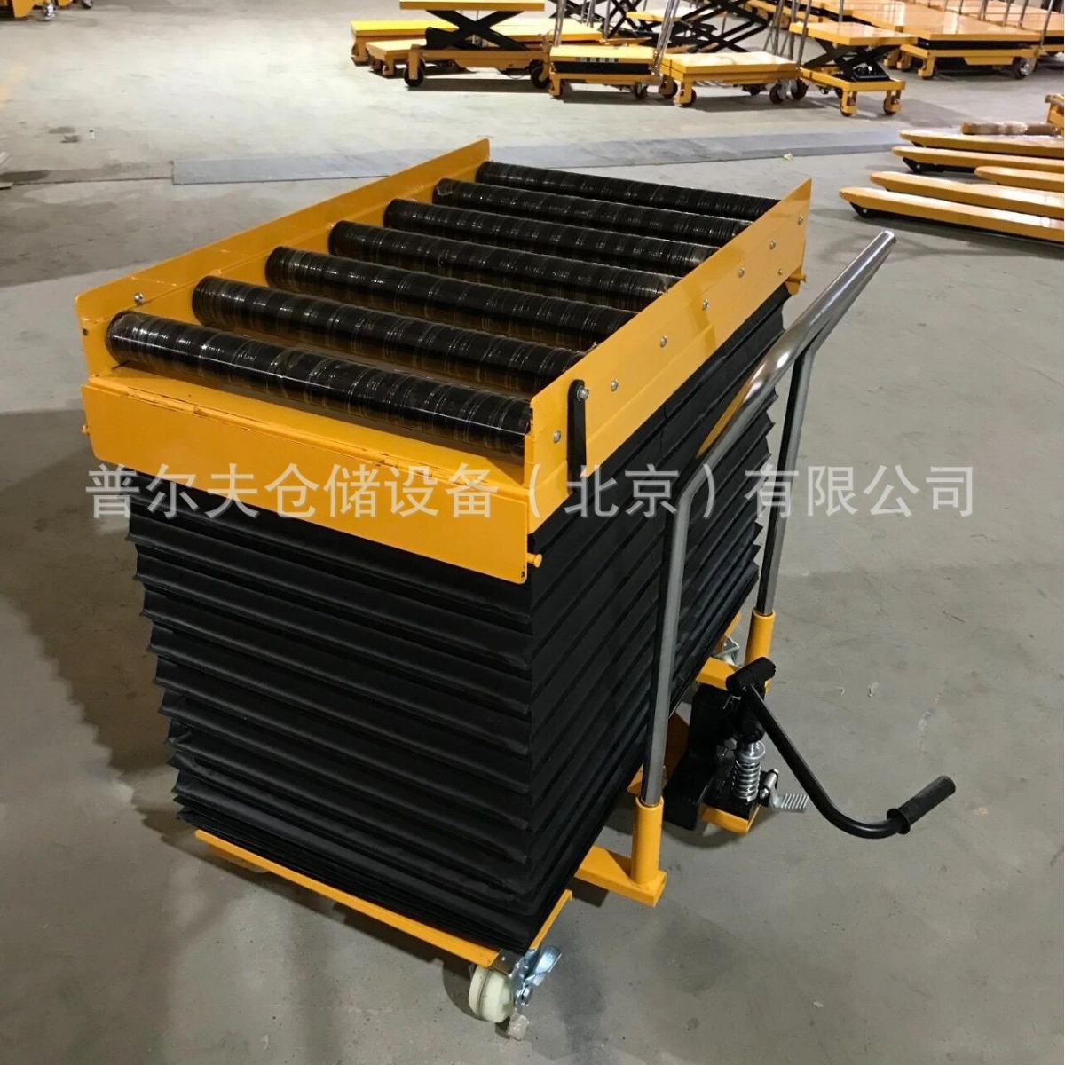 Non-standard manual electric scissors hydraulic lifting platform car roller ball roller rib turntable lift