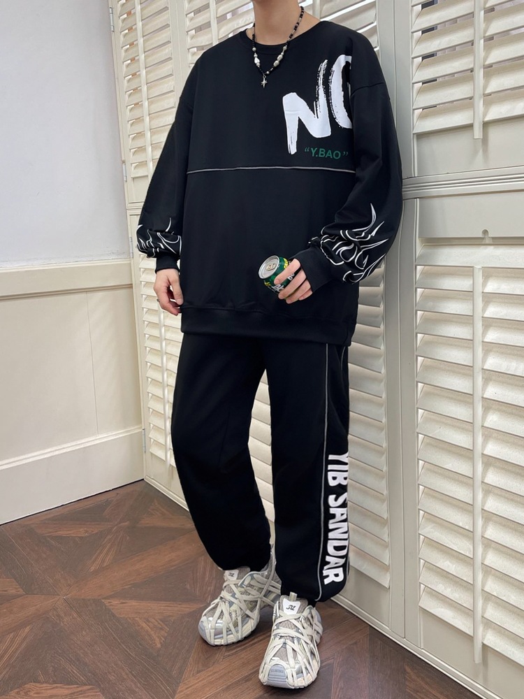 Conjunto deportivo de sudadera para hombre, ropa deportiva moderna para estudiantes guapos, conjunto de dos piezas de ropa interior informal de manga larga para jóvenes.