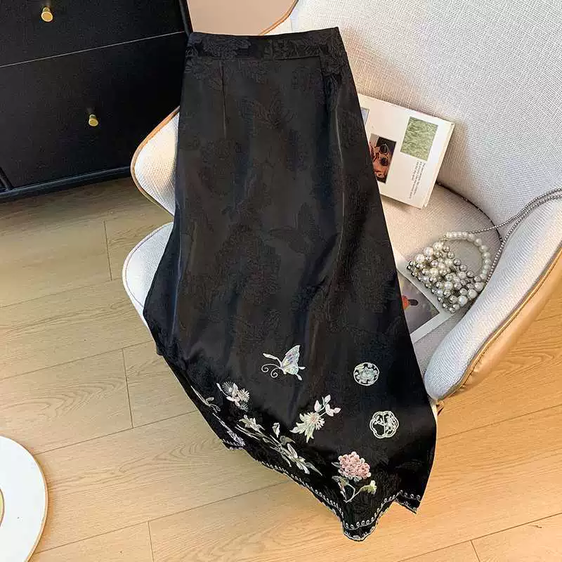 Настоящая фотография новой классической юбки в китайском стиле в этническом стиле с тяжелой жаккардовой вышивкой, удобная облегающая классическая юбка улучшенной династии Хань