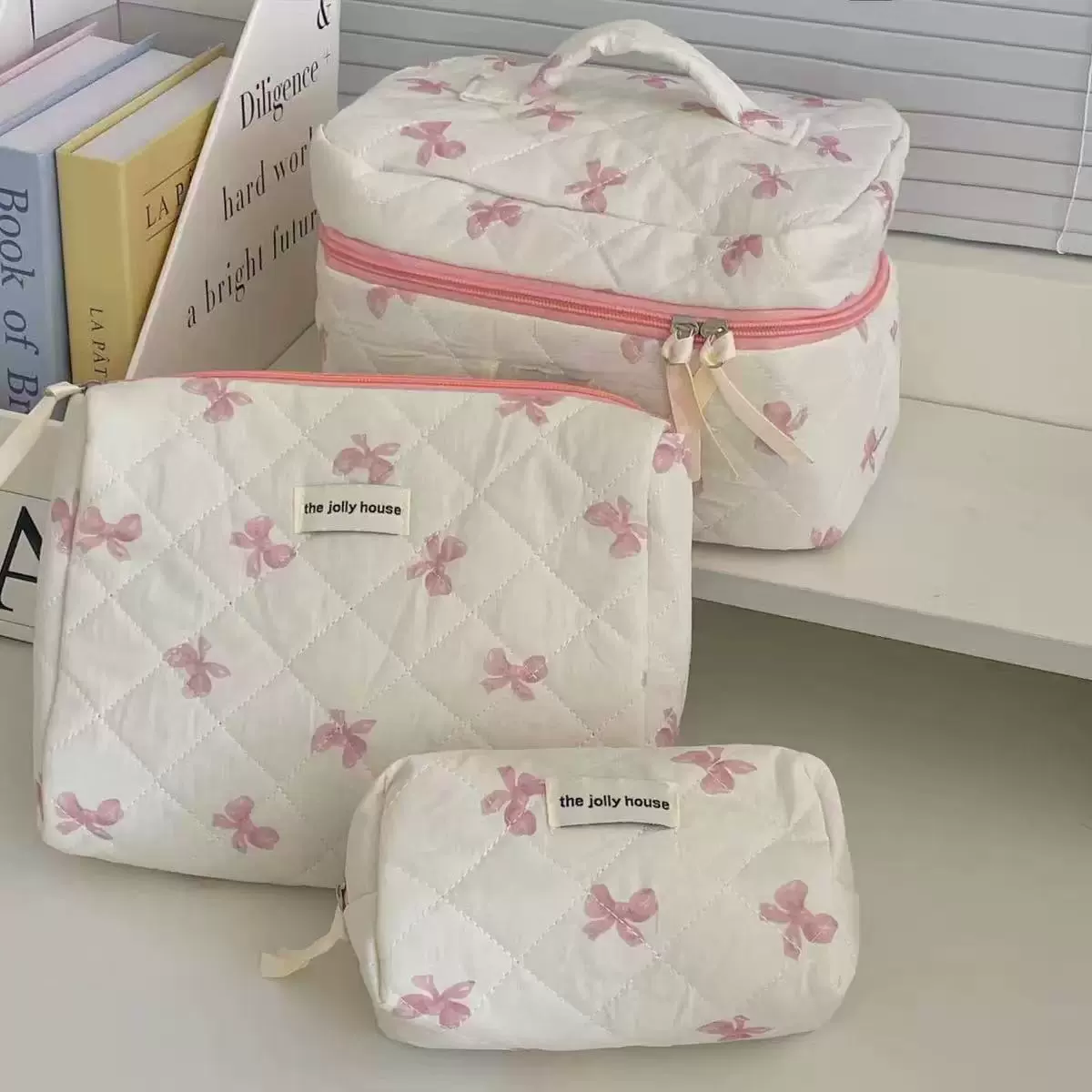 Capacious cosmetic bag with bow, handheld soft organizer bag, flowered