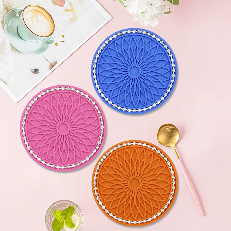 Автомобильная подставка для цветов с цветущим цветком, автомобильная силиконовая подставка для воды, изоляционная подставка, подставка для хранения воды, пылезащитный подстаканник, подставка для подстаканника