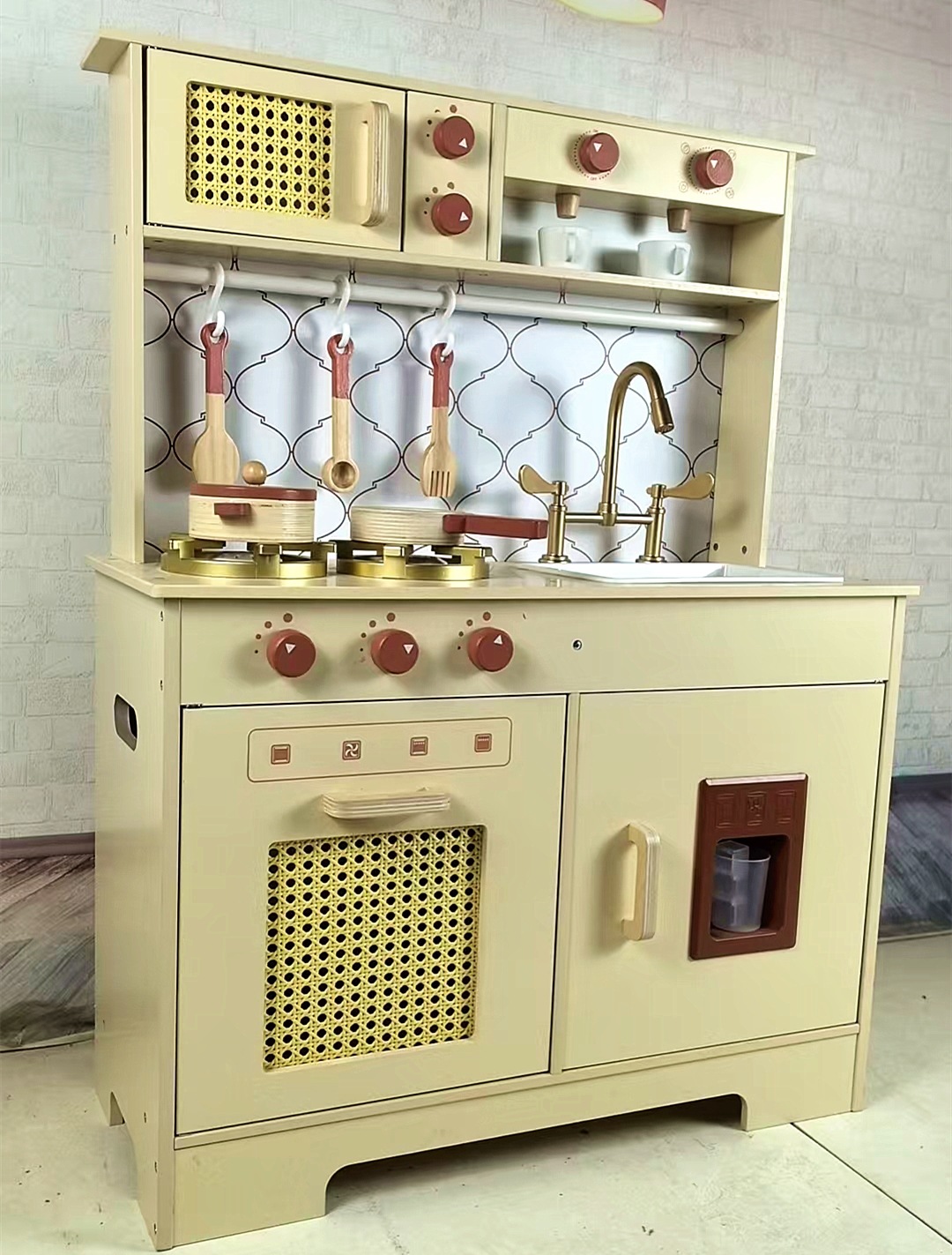 커피 머신 냉장고 주방