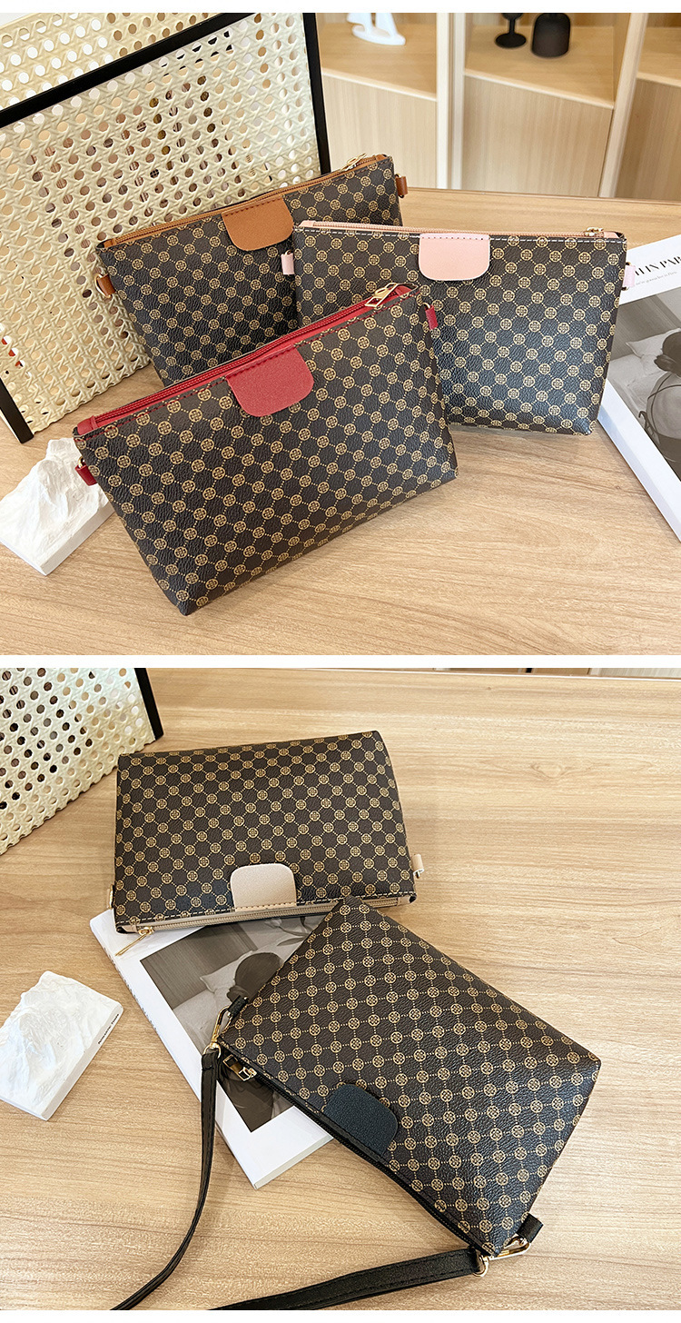 Women's Mini Pu Leather Geometric Vintage Style Square Zipper Crossbody Bag display picture 4
