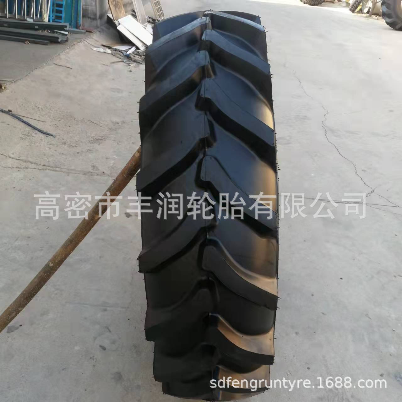 甲字拖拉机轮胎11-32 8.3 9.5 13.6 14.9-24 16.9-30 18.4-34-38