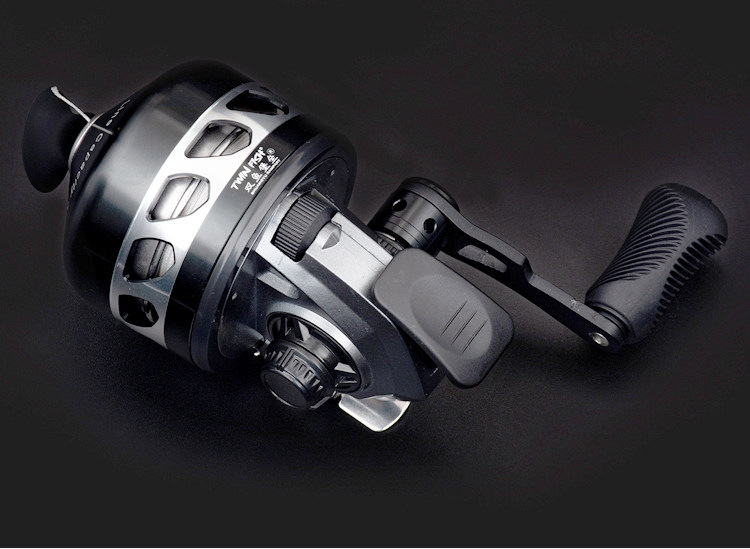 Carrete de pesca con señuelos de la marca Double Fish Fortress BL33 BL39, fabricado en metal, con manivela intercambiable para mano izquierda y derecha, línea Dyneema.