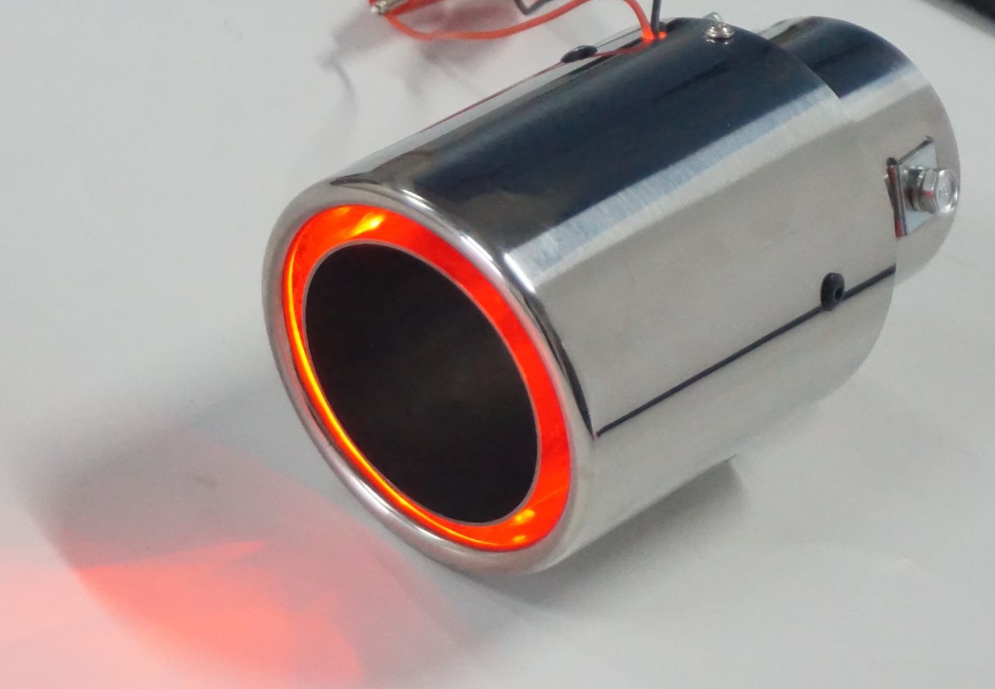 모든 스테인리스 스틸 주름진 레드 라이트