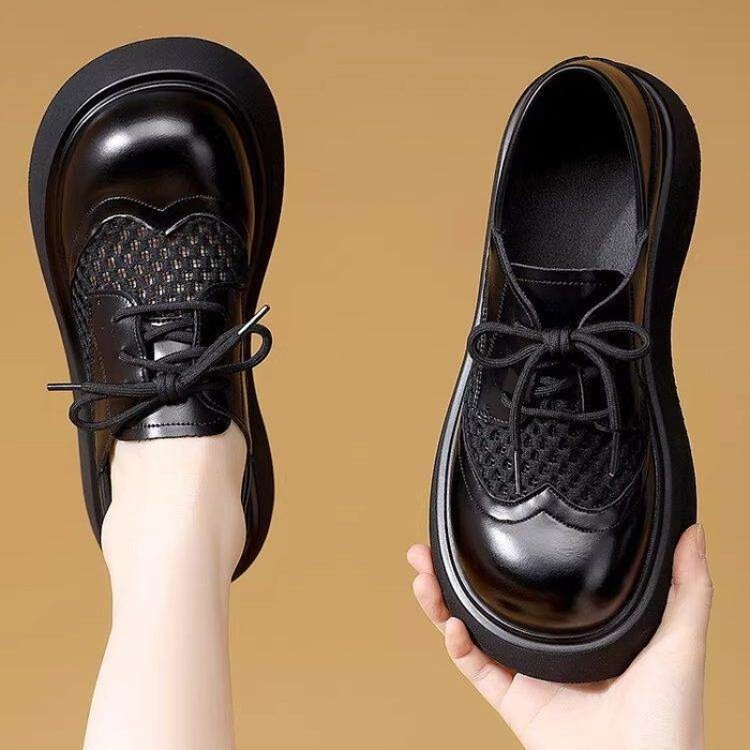 Dos zapatos de malla de aire permeable Lefour para mujeres verano 2026 nuevo aumento de altura de lazos huecos sandalias de sola sola sola suave