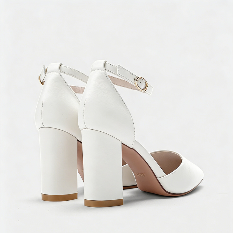Zapatos de tacones altos puntiagudos, tacones gruesos de mujer, primavera y verano 2026, nuevos tacones medios con hebilla de estilo de hadas zapatos individuales
