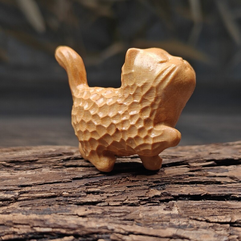 本物のシダーウッドの装飾品、手彫りの貔貅木彫り工芸品、マホガニー動物の天然作品、文具工芸品|undefined