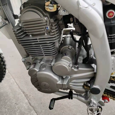 Negotiable wholesale price for 250-F 172MM engine, off-road motorcycle, with a design similar to the "Extremer" model, featuring a large engine block, suitable for off-road use (Kross motosiklet mühərrikləri)