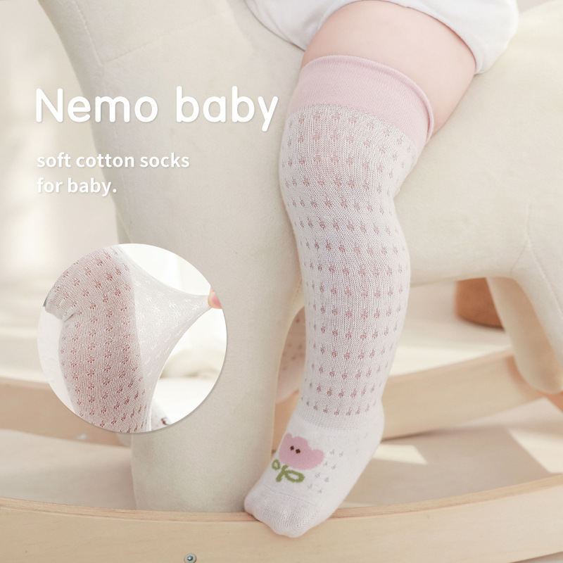 Bebé recién nacido calcetines verano ultrafino no apretado pierna suelta boca deshuesada dibujos animados lindo bebé recién nacido largo alto calcetines de algodón