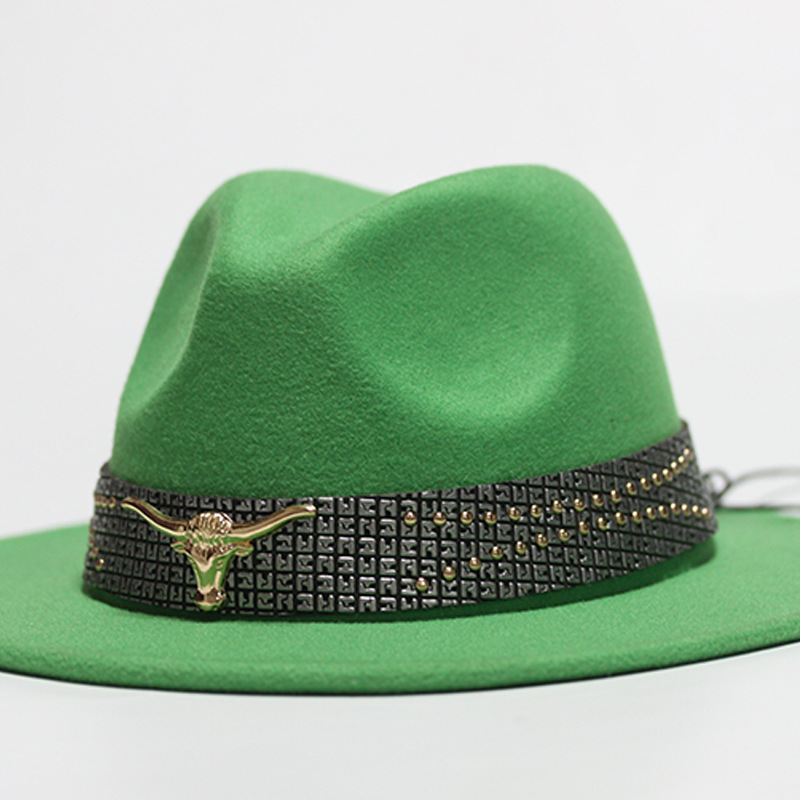 Nuevo sombrero Pu Correa remachada sombrero con sombrero vaquero de piedra elástica sombrero de fieltro cinturón de tejido modelo Pu sombrero con accesorios