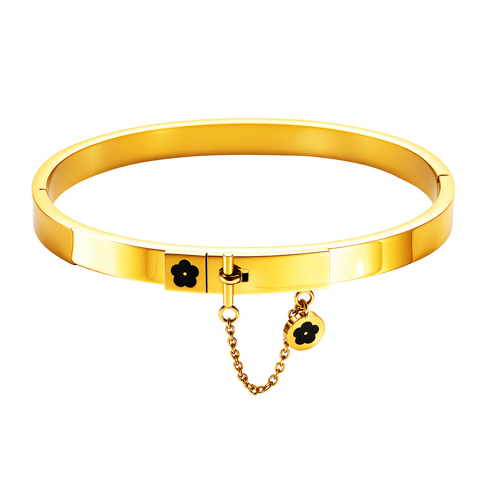 Seattle Style High Quality Minimalist Polished Circular Tassel Clasp Bracelet Stainless Steel Luxury Jewelry Accessory_voghion.com