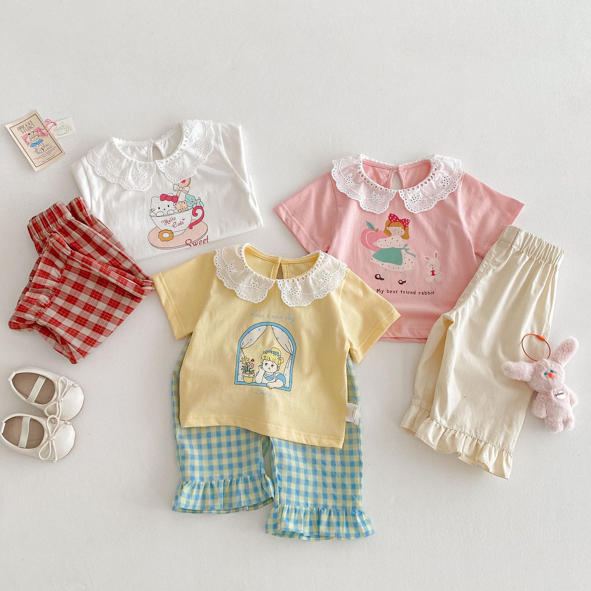 女の子無地ストレートパンツ 2025 新しい夏の子供の西洋スタイルのクラシックチェック柄カジュアルパンツベビー韓国スタイルパンツ