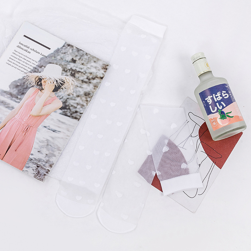 Calcetines flacos de las mujeres calcetines de verano Delgado transparente amor estudiante sexy hasta la rodilla de color sólido calcetines en blanco y negro al por mayor