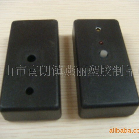 厂家供黑色ABS塑料小胶盒有扣位不用打锣司塑料小盒塑胶盒