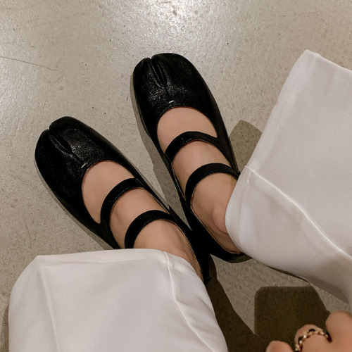 Taikula ~ 2024 spring new style split-toe shoes, genuine leather sheepskin low-heeled shoes, slimming women's shoes