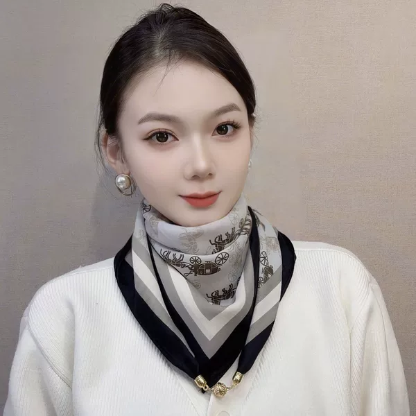 2025 New Autumn and Winter Warm Retro Fashion Silk Scarf Magnetic Buckle Small Square Scarf Neck Scarf Shawl Scarf Women's Hot Style