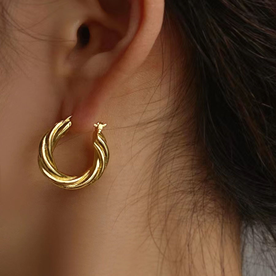 Pendientes de anillo trenzado dorado, estilo retro minimalista, diseño de lujo para mujer, suministro al por mayor