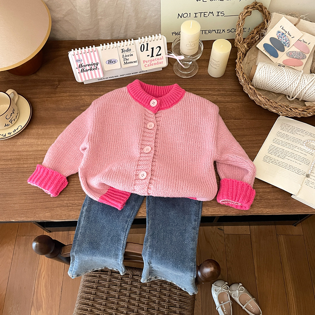 Mädchen Strickjacke – Stilvoller Cardigan Mit Kontrastfarben_voghion.com