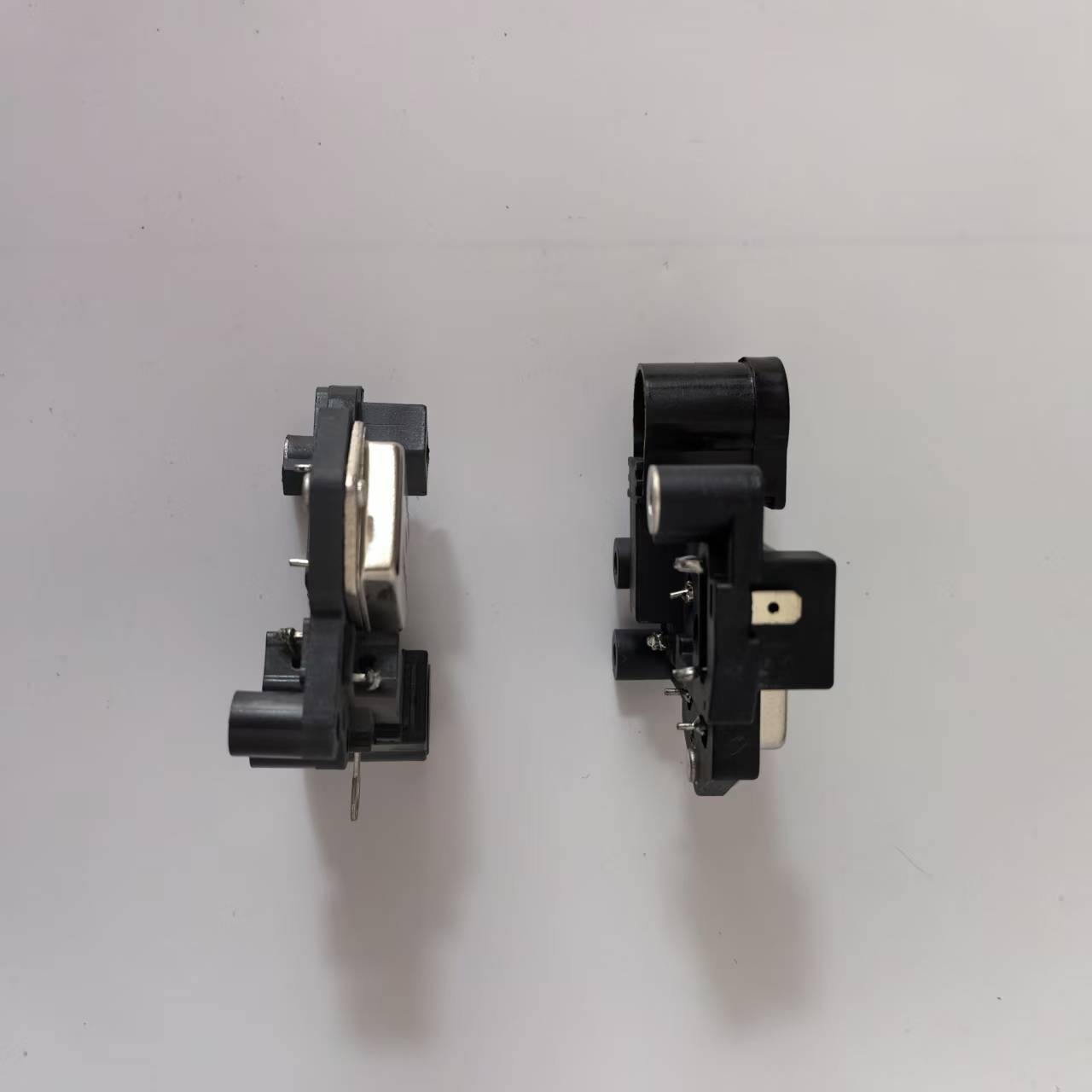 Vc1 Regulator Is Suitable for Aobo Generator Howo A7 Heavy Truck Engine Auto Parts with High Compatibility