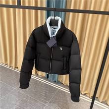 正确版本P家25SS新款秋冬新款三角标短款羽绒面包服上身版型超棒