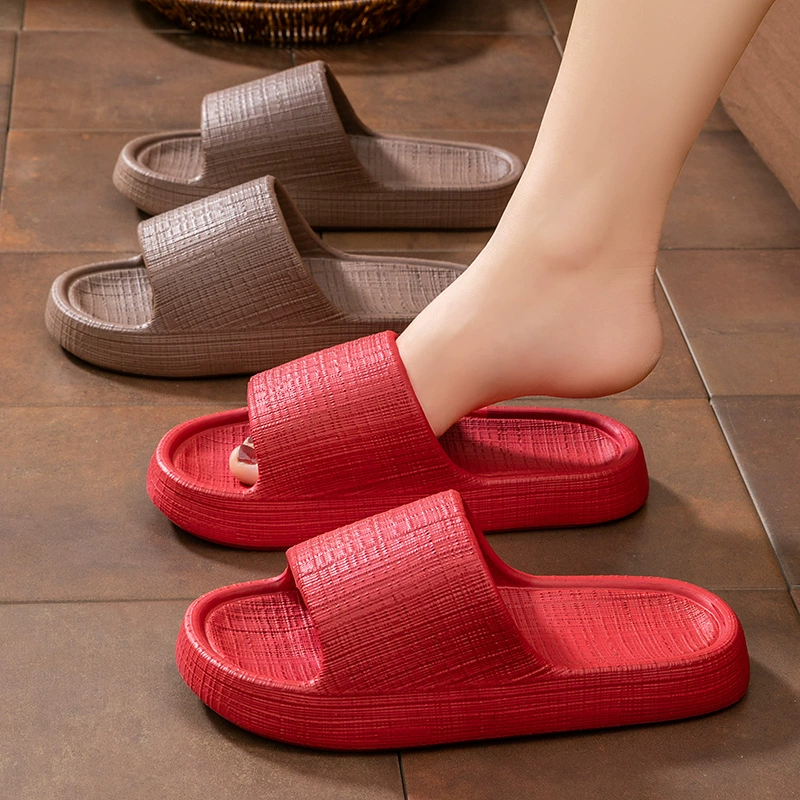 Нерегулярные клетчатые тапочки для мужчин 2025 новые домашние тапочки для ванной комнаты с противоскользящей подошвой и толстой подошвой для женщин