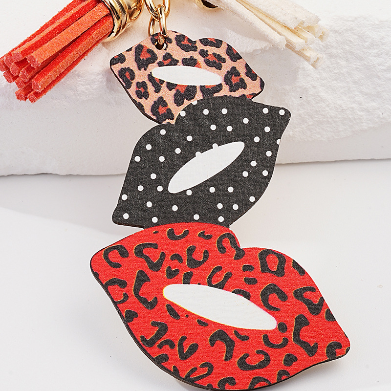 Simple Style Lips Tassel Metal Women's Bag Pendant Keychain display picture 5