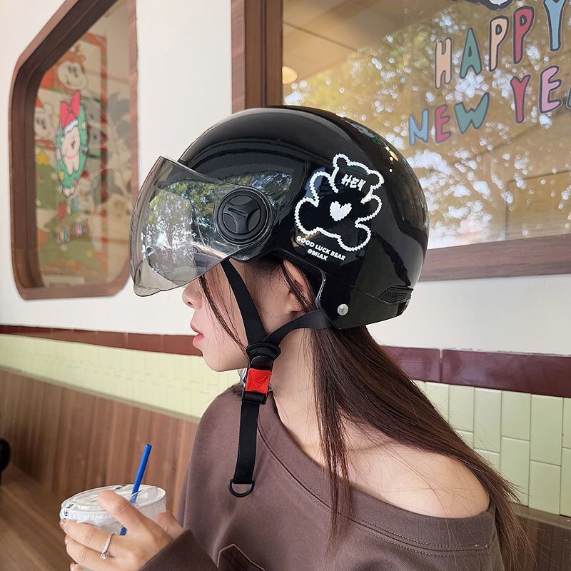 New certified electric vehicle helmet for men and women, new model for all seasons, sun protection, cute, universal half helmet, motorcycle safety helmet