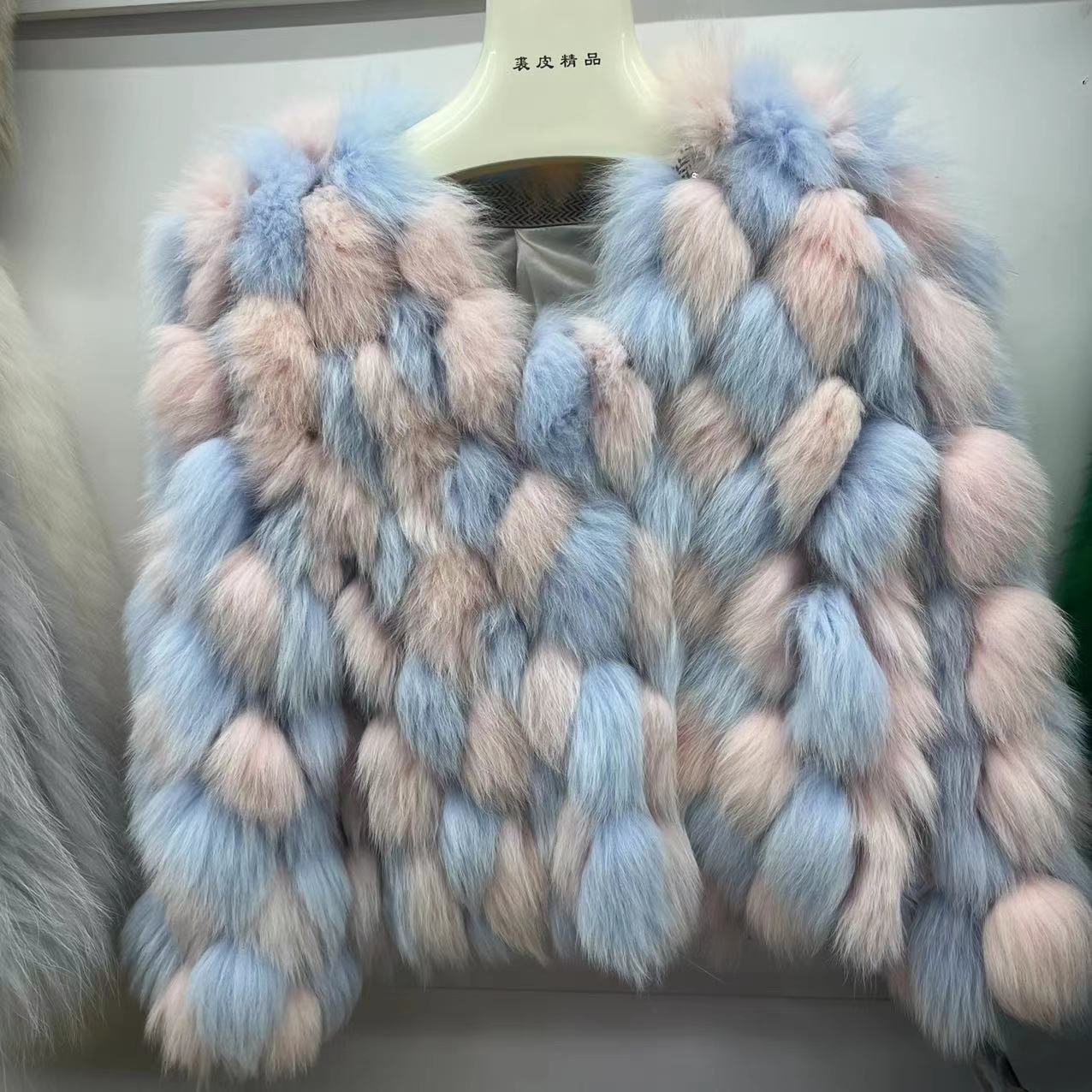 Women's Fox Fur Short Coat Crew Neck Warm Real Fur Tassels Jacket
