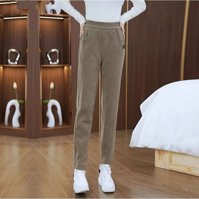 Pantalones harem de otoño e invierno más pantalones casuales de terciopelo 2024 nuevos pantalones cálidos rectos delgados de cintura alta pantalones sueltos