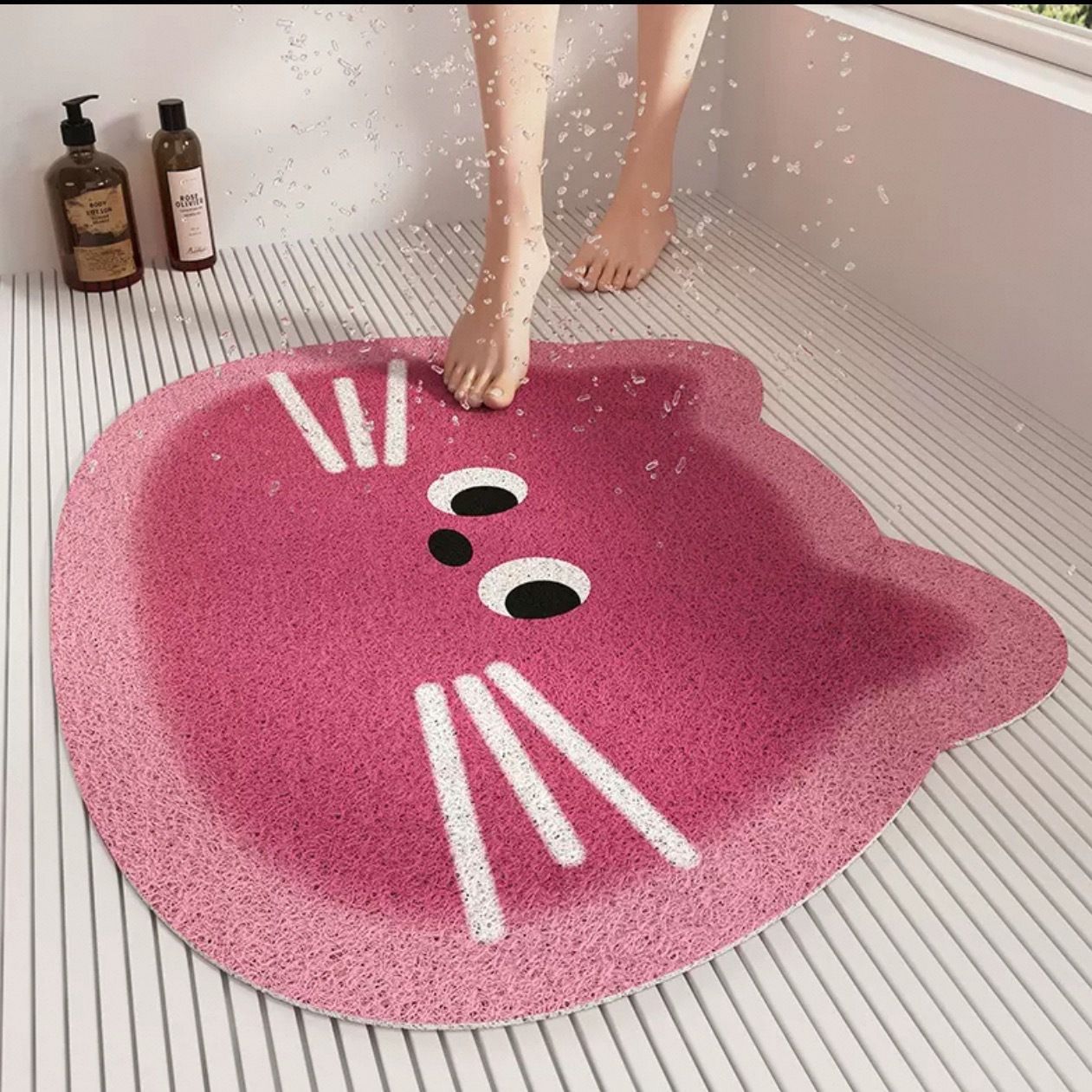 Bathroom Hollow Wire Ring Mat, Shower Room, Children's Bath Anti-Fall Mat, Cartoon Stain-Resistant and Easy-To-Clean Floor Mat, Drain Mat