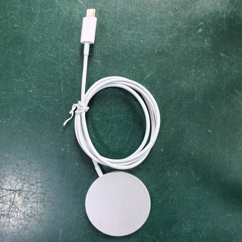15WのAppleワイヤレス充電器、携帯電話充電、磁気吸着15W充電、15W充電器、磁気吸着急速充電に適用|undefined