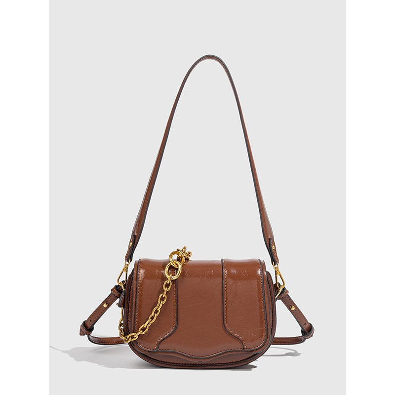 small one-shoulder bag with zipper