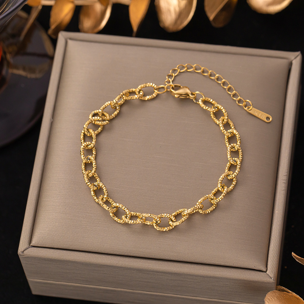 Bracciale charm elegante in acciaio titanio gioiello per donna_voghion.com