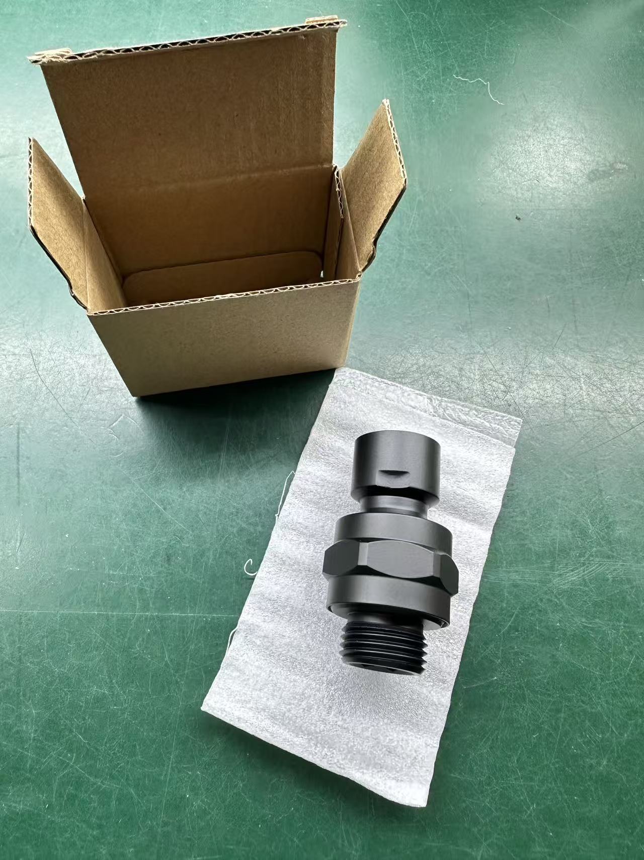 Cabeza de bola oscilante de interfaz brillante cepillada negra mate de cobre