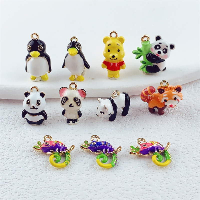 Alloy Oil Drop Stereo Colorful Panda Penguin Chameleon Winnie the Pooh Animal Pendant DIY Jewelry Pendant Accessories