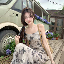 新中式水墨画蝴蝶碎花吊带连衣裙女夏季2026新款绝美气质度假长裙
