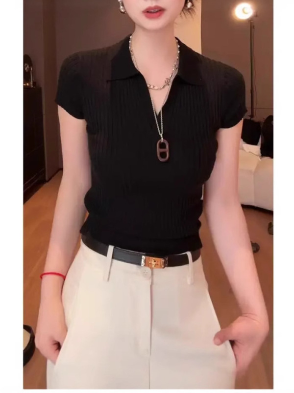 やせて見えるスリムな襟付きニット半袖tシャツ女性2025夏の新しい高級感のある雰囲気に合わせて短い上着を着る|undefined