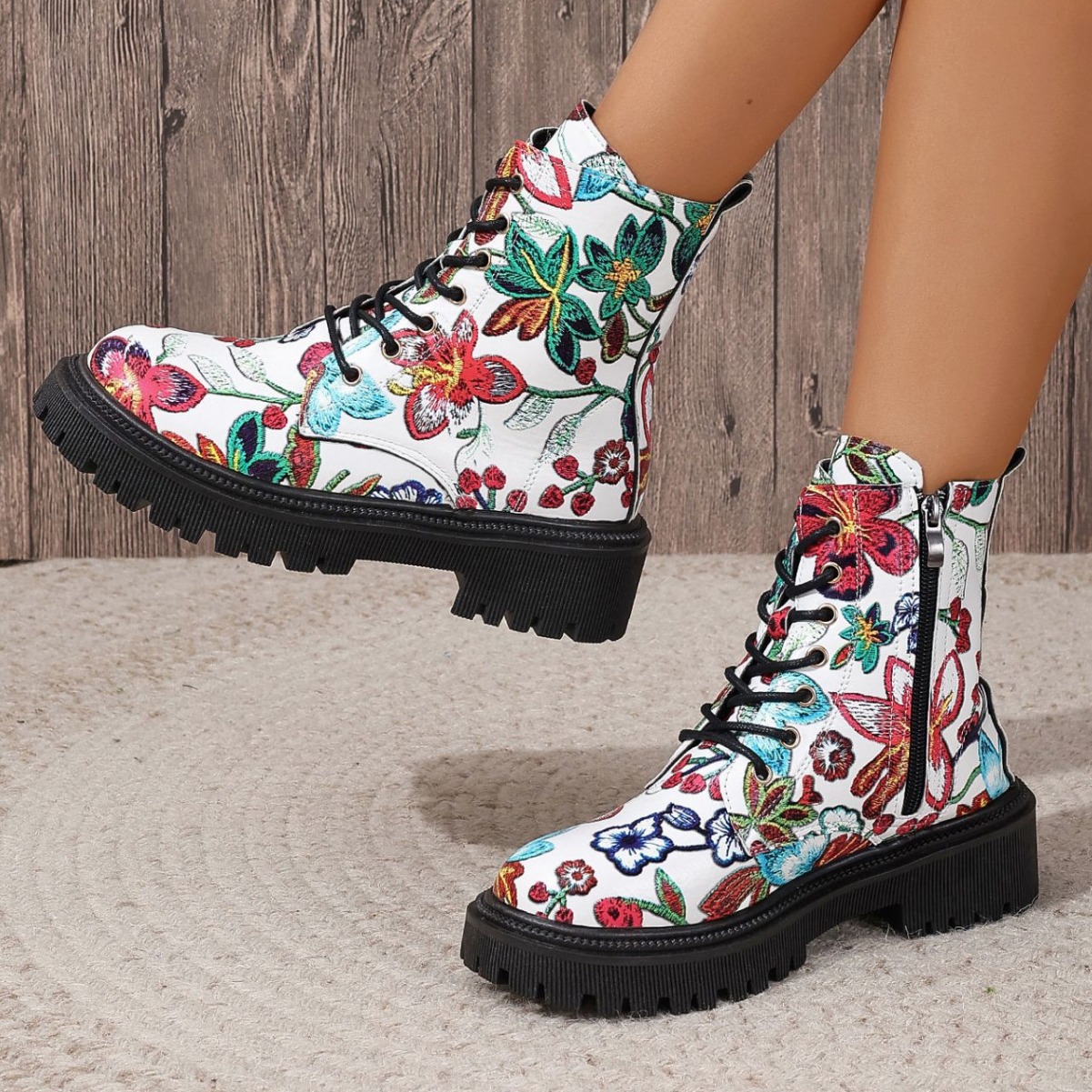 2024 foreign trade plus size women's printed multi-color flat low heel European and American fashion Martin Boots factory wholesale