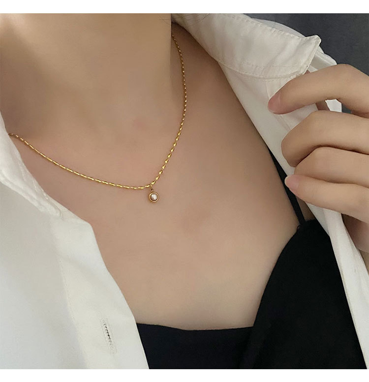 12g Weight PVD Coated Gold Plating Process Vacuum Plating Real Gold Plated 18K Gold Gold Plating Round 304 Stainless Steel Glam Waterproof Non Tarnish Titanium Steel Pendant Necklace