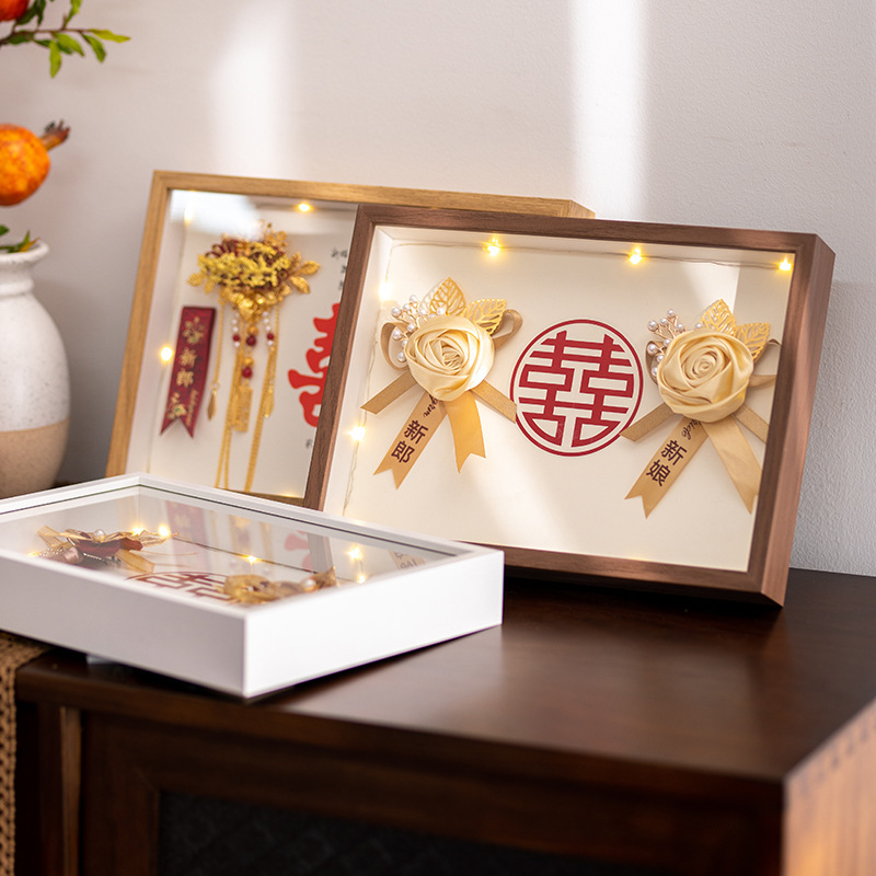 Wedding Set, Bridesmaid and Groomsmen Ornaments, Groom and Bride Engagement Corsage Brooch, Wedding Corsage Framed Picture Frame