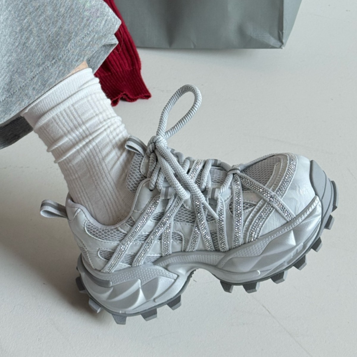 Thin sports belt platform